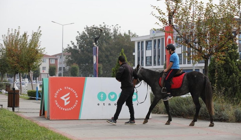 Erenler'de Cumhuriyet'in 100. yılı yarış ve etkinliklerle kutlandı