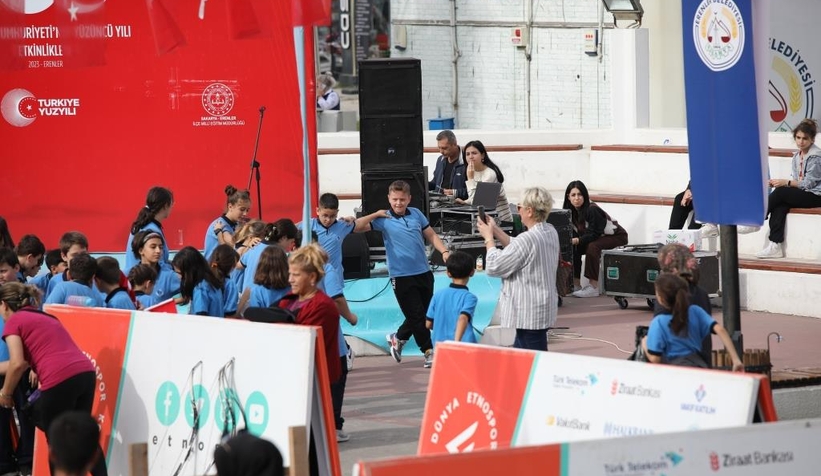 Erenler'de Cumhuriyet'in 100. yılı yarış ve etkinliklerle kutlandı