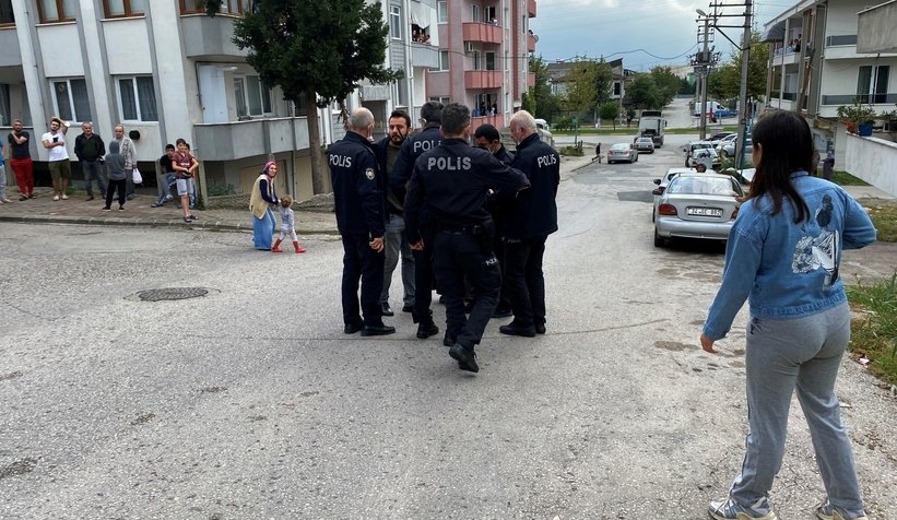 Erenler'de trafikte baltalı dehşet