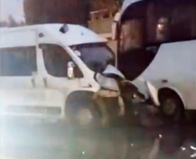 erenlerde-isci-servisleri-kafa-kafaya-carpisti-11-yaralidssxqxlcsv