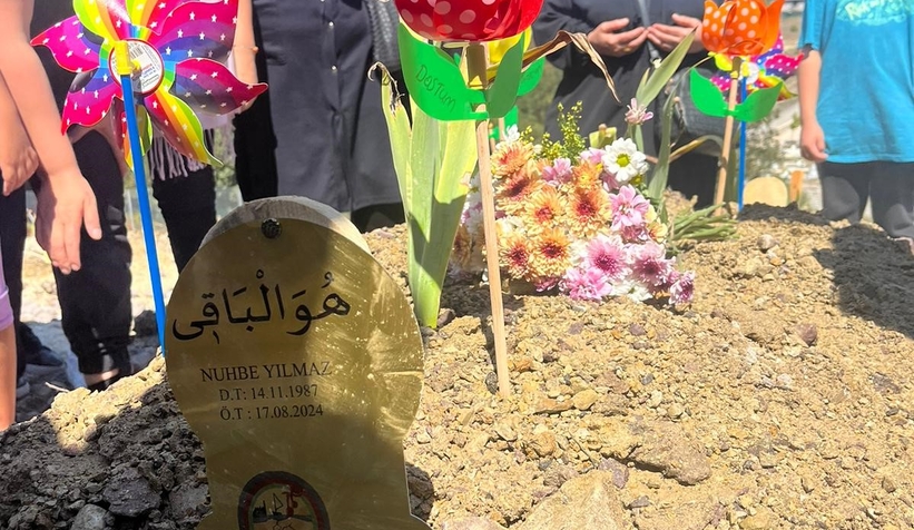 Erkek arkadaşı boğarak öldürdü