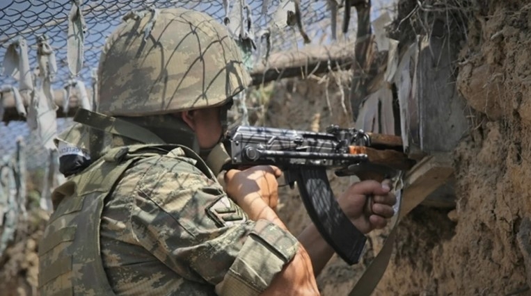 ermeni-gruplar-azerbaycan-mevzilerine-yaklasmak-icin-yeni-hendekler-kazmaya-calistialvqq1nxzw