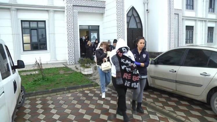 Eş zamanlı fuhuş operasyonu: 12 kadın kurtarıldı