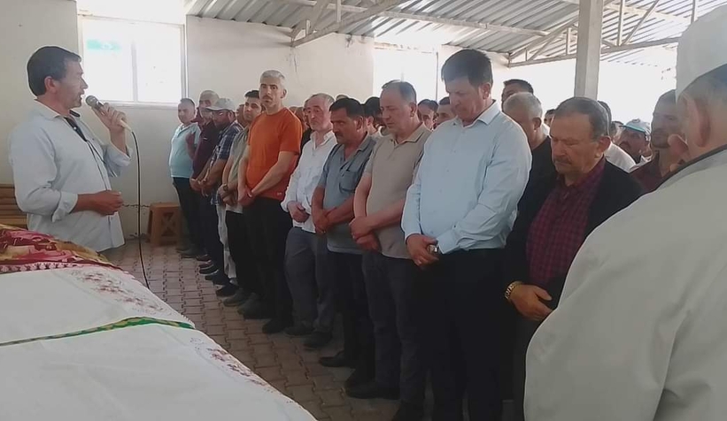 esi-agactan-dusunce-kalp-krizi-gecirmisti-topraga-verildiwldobnk1dh