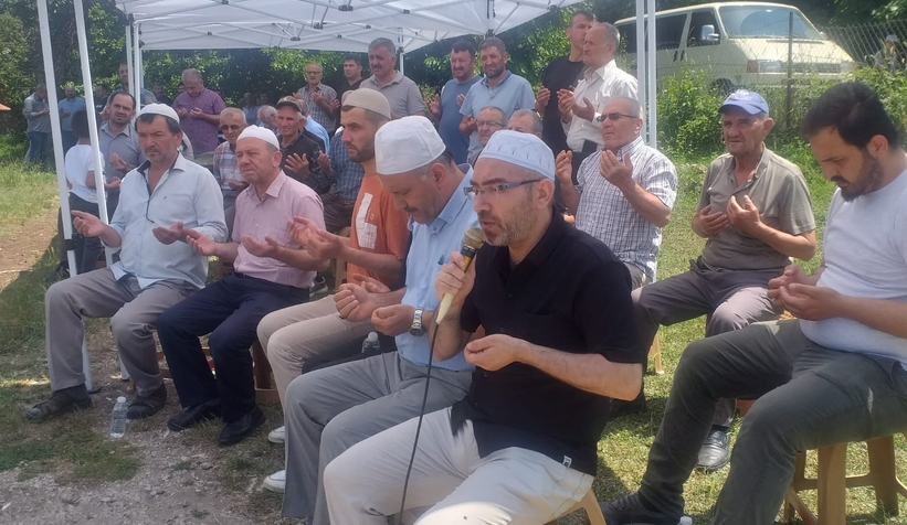 esi-agactan-dusunce-kalp-krizi-gecirmisti-topraga-verildiwldobnk1dh