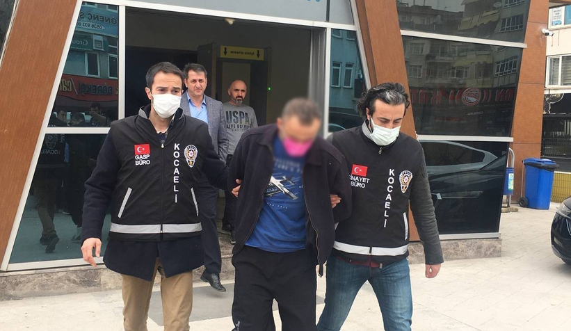 Eşini öldürdü: Olayı cinler yaptı dedi!