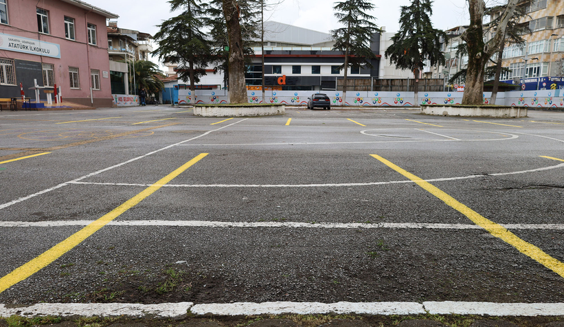 eski-ataturk-ilkokulunun-bahcesi-otopark-oldut1bjmitivu