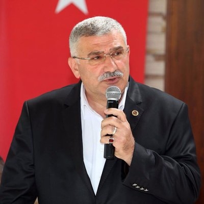 Eski belediye başkanına hapis cezası