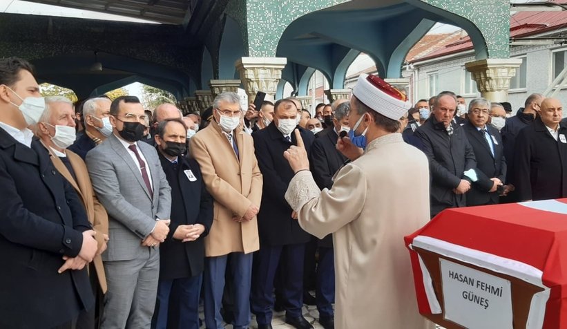 Eski İçişleri Bakanı Güneş toprağa verildi