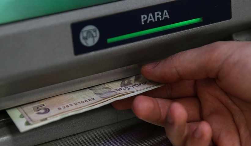 Eskiyen ATM'lerin yuttuğu paralar tepki çekiyor