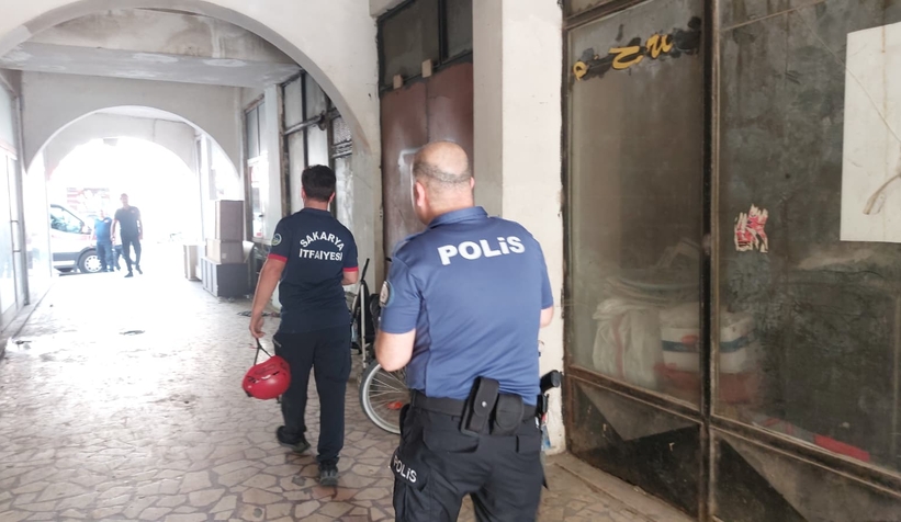 Esrarengız olay; Kayıp kadın ihbarına giden ekipler çöp evle karşılaştı