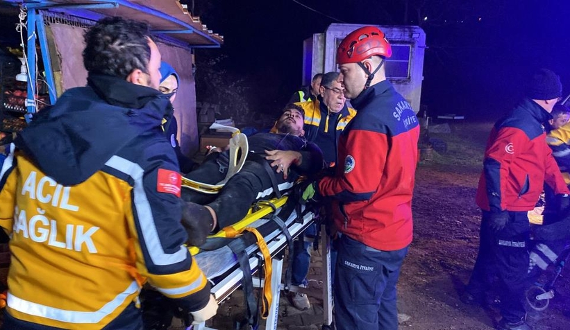 Et yüklü kamyon kağıt gibi ezildi: 1’i ağır, 2 yaralı