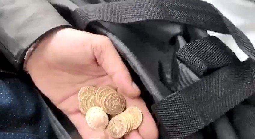 Ev arkadaşlarını boğdukları iple bağlayarak dereye attılar