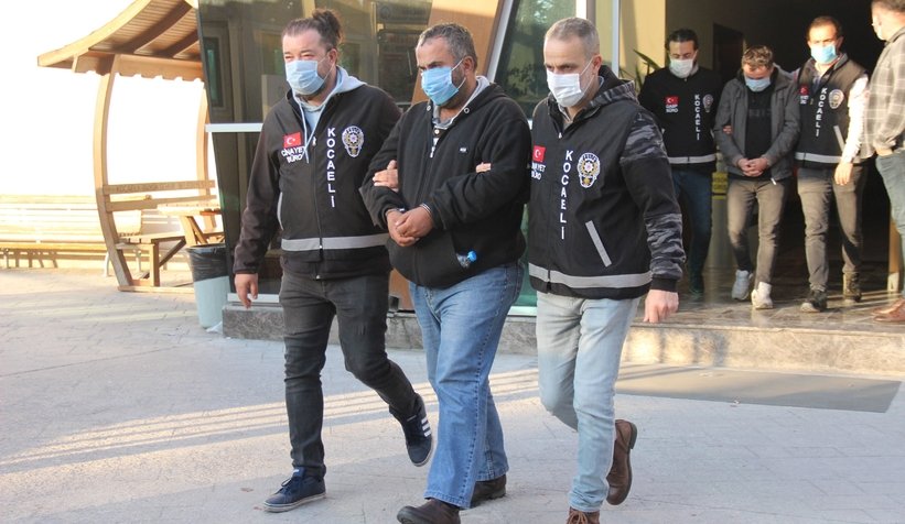 Ev arkadaşlarını boğdukları iple bağlayarak dereye attılar