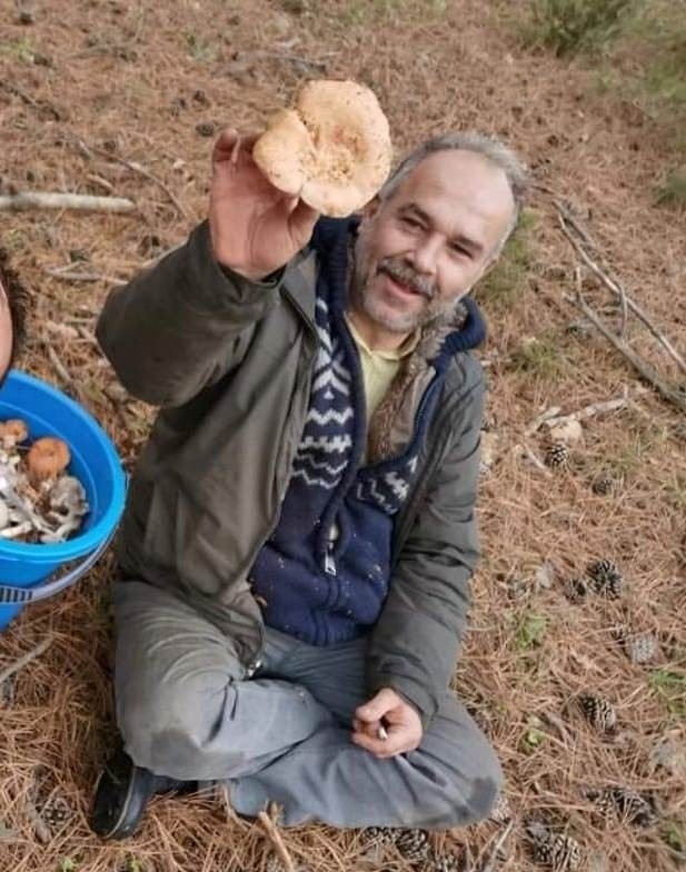 Evde arkadaşı tarafından ölü bulundu