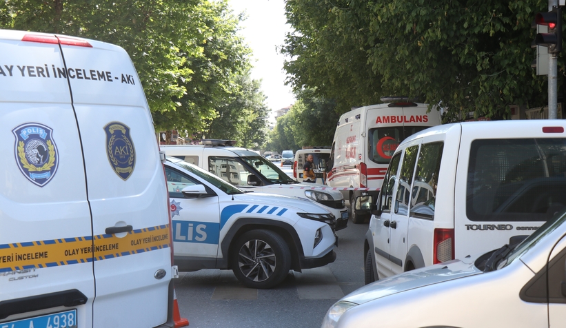evde-kadini-silahla-rehin-aldiyvq0zlzvnh