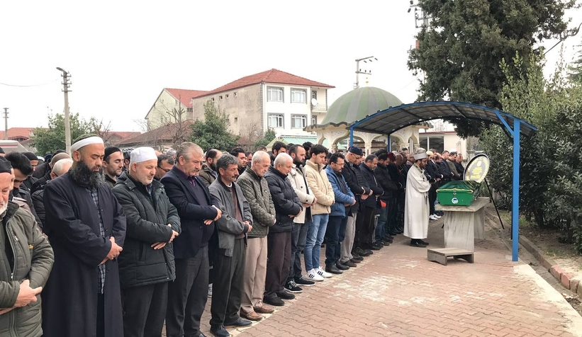 Evde kalbi duran Kerem Ertuğrul defnedildi