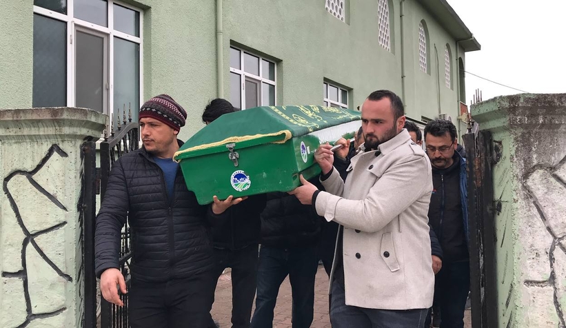 Evde kalbi duran Kerem Ertuğrul defnedildi