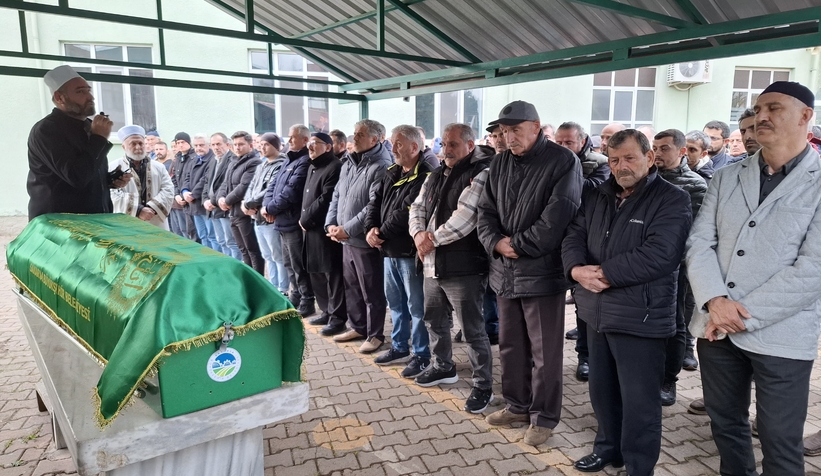 evde-olu-bulunmustu-son-yolculuguna-ugurlandiegwyas9isn