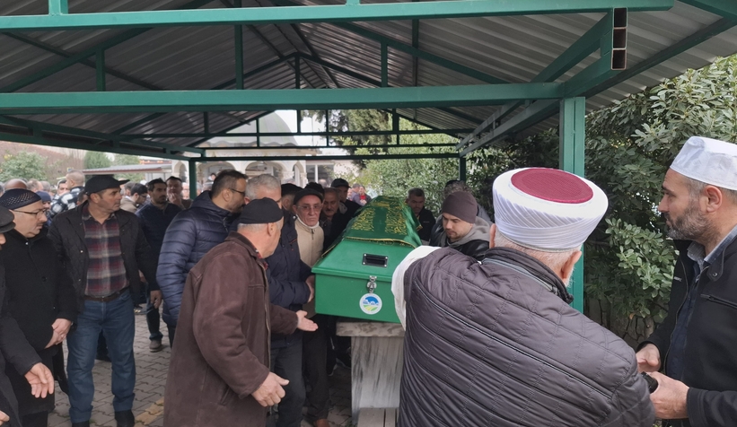 evde-olu-bulunmustu-son-yolculuguna-ugurlandiegwyas9isn