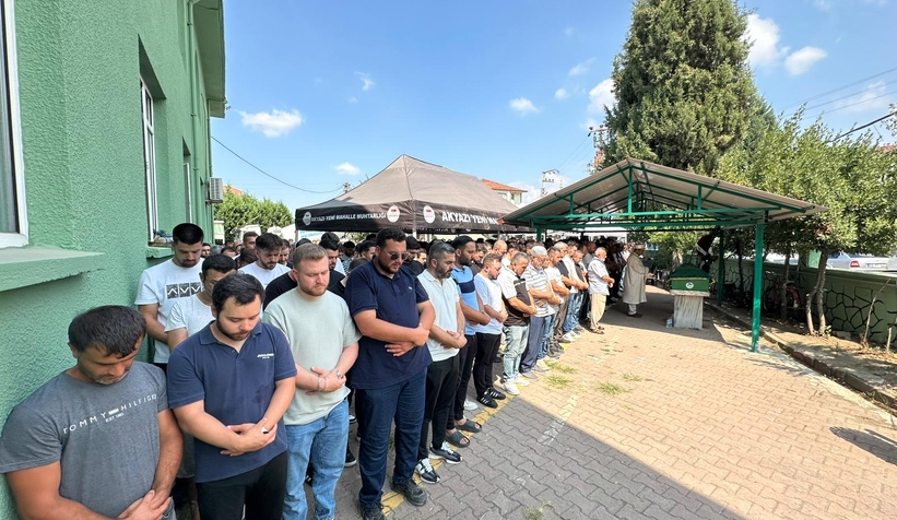 Evde silahla vurulmuş halde bulunan genç toprağa verildi