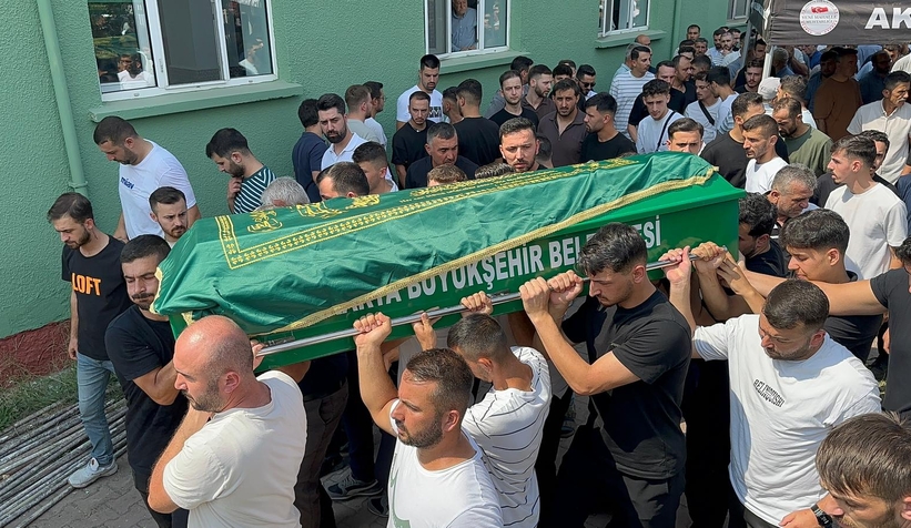 Evde silahla vurulmuş halde bulunan genç toprağa verildi