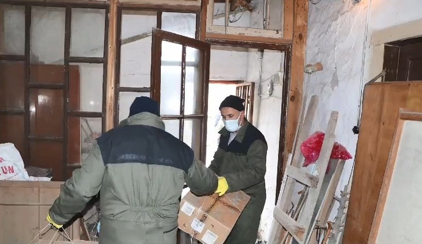 Evden 4 ton çöp çıktı