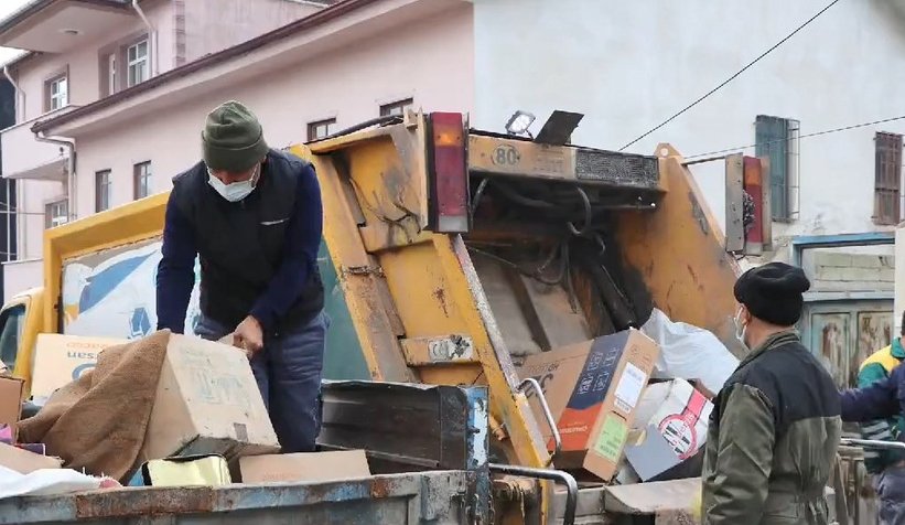 Evden 4 ton çöp çıktı