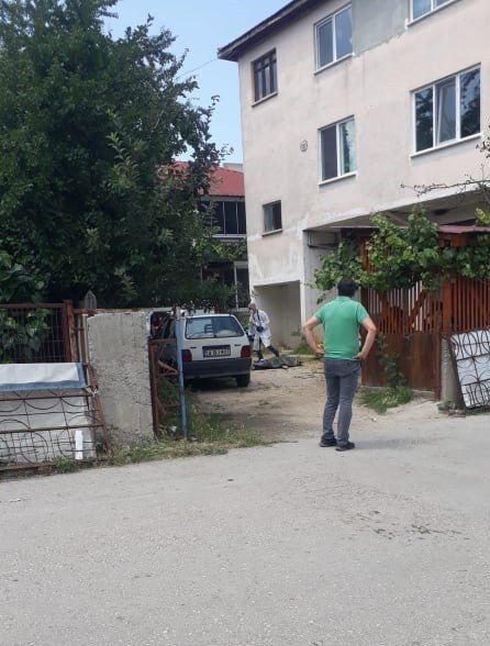 Eve giriş yolu kavgasında kan aktı: 1 ölü, 1 yaralı