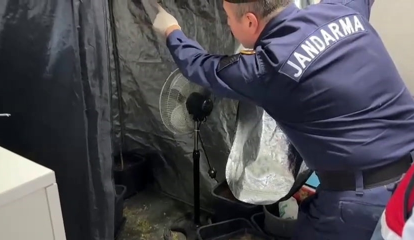 Evi uyuşturucu imalathanesine çevirmiş