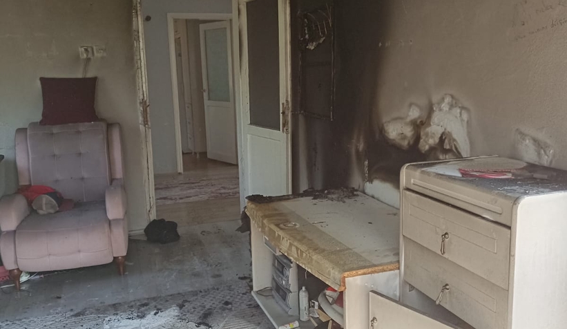 evi-yanmaktan-itfaiye-kurtardil1f2nkl0bh