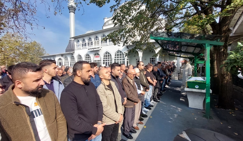 evinde-olu-bulunan-ahmet-onat-defnedilditm9xs2fmnt