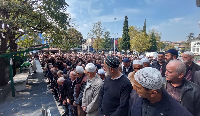 evinde-olu-bulunan-ahmet-onat-defnedilditm9xs2fmnt