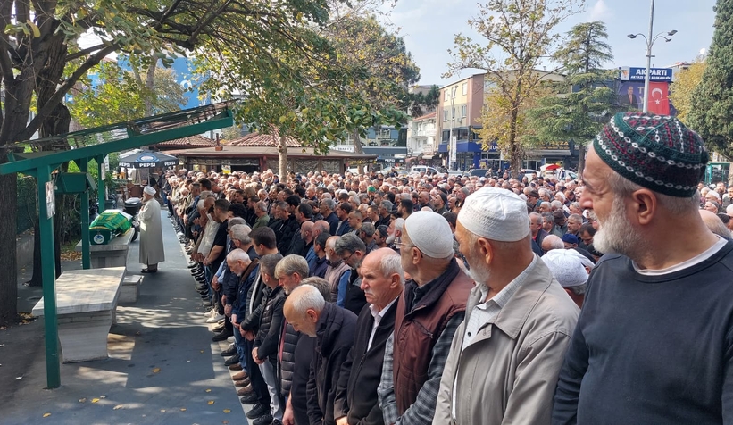 evinde-olu-bulunan-ahmet-onat-defnedilditm9xs2fmnt