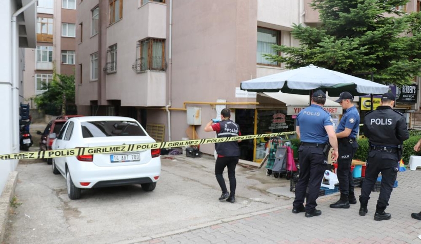 Evinin penceresinden düşen avukat öldü