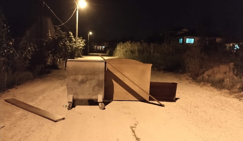 evleri-toz-oluyor-diye-yolu-trafige-kapattilarwme1nvnhnu