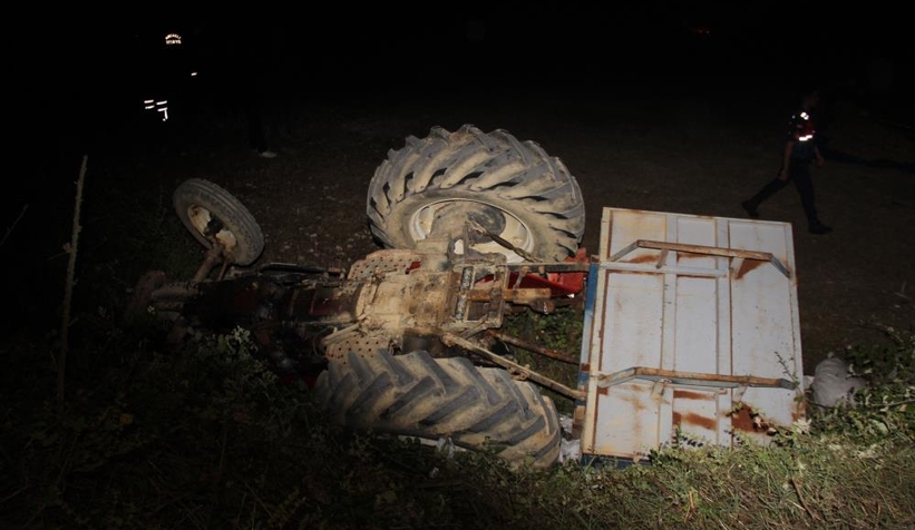 Evlerine 50 metre kala traktör devrildi: 1 ölü, 3 yaralı