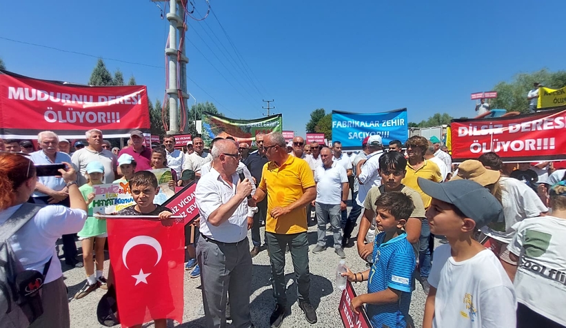 Fabrika atıklarına karşı Batakköy’de protesto