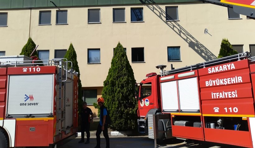 Fabrikada yangın paniği