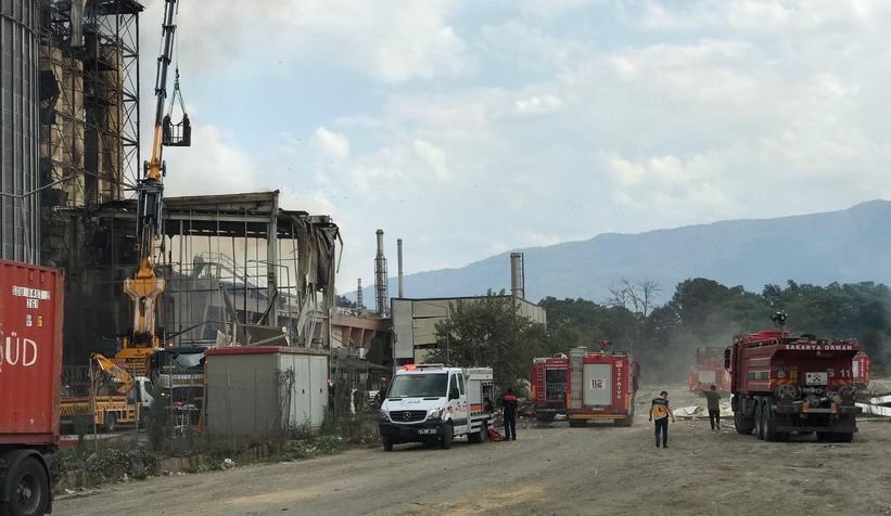 fabrikadaki-patlama-sonrasi-olay-yerinden-goruntuleravr1mevyul