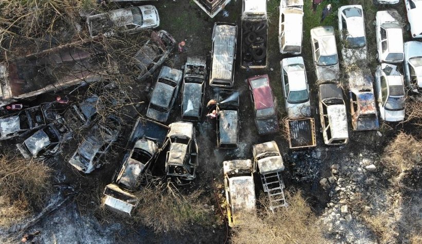Yediemindeki 30’a yakın araç yandı