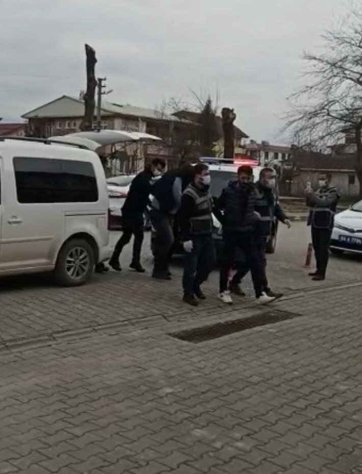 fabrikaya-uyusturucu-baskininda-yeni-gelismerzvztxf5a0