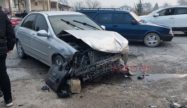 Feci kaza: Araçla duvar arasına sıkışan kadın öldü, torunu ağır yaralı