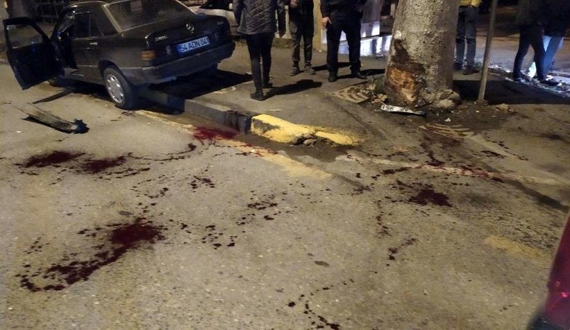 feci-kaza-kafasi-camdan-disari-ciktib2rmetnznf
