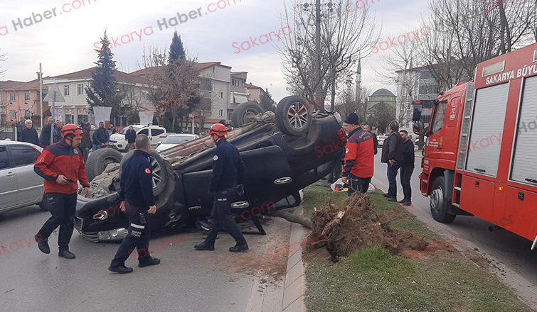 Feci kaza: Takla atıp karşı yöne düştü