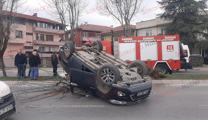 Feci kaza: Takla atıp karşı yöne düştü