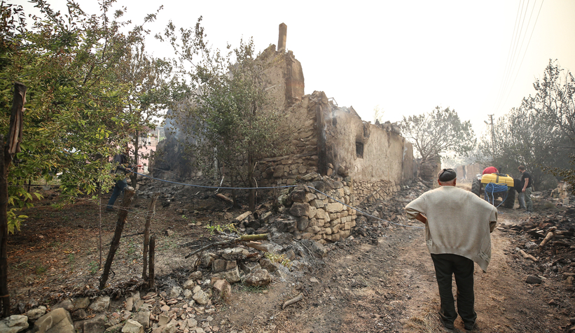 Felaketi yaşayan köyden dehşete düşüren fotoğraflar