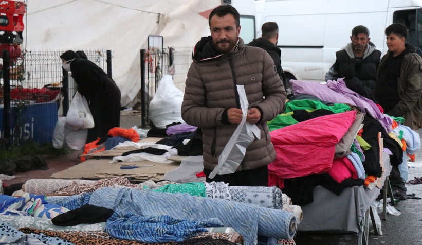 Fenomen pazarcı şarkı klibi çıkardı