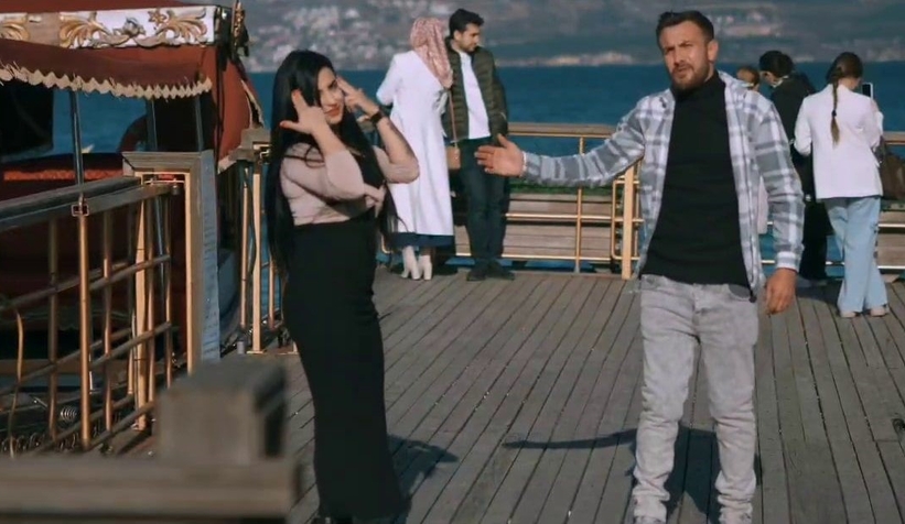 Fenomen pazarcı şarkı klibi çıkardı