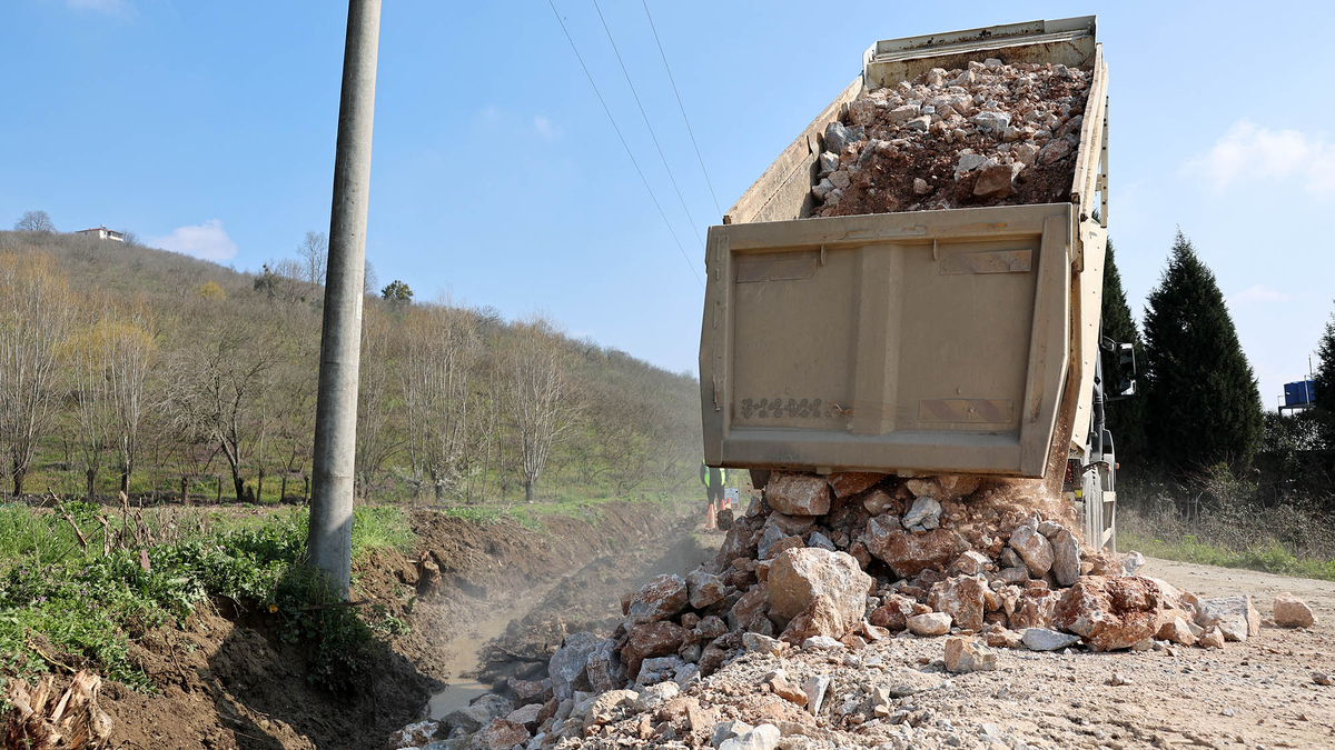 Ferizli ile Gölkent arasına yeni grup yolunu